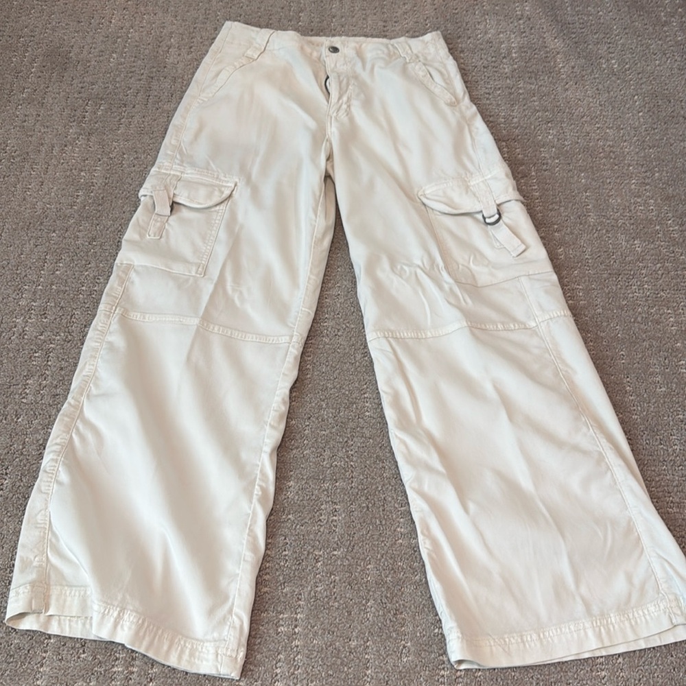 American Eagle cargos snap front